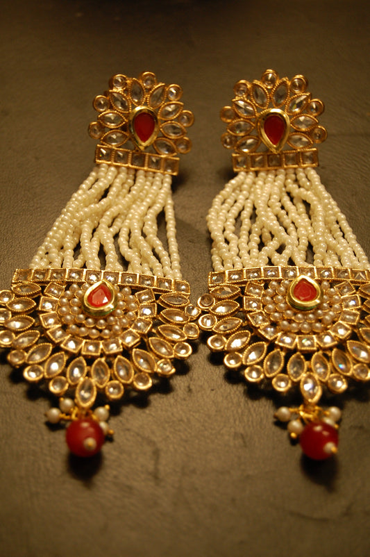 JHOOMAR STYLE EARRINGS IN KUNDAN & PEARLS & RED