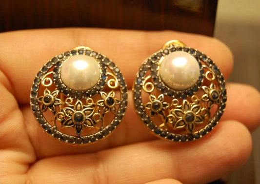 PEARL & BLUE STUDS