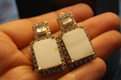 WHITE & ZIRCON EARRINGS