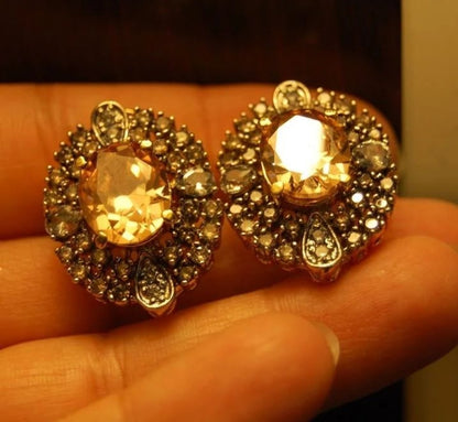 CHAMPAGNE AND ZIRCON EARRINGS