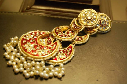 LONG KUNDAN & RED MEENA EARRINGS