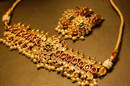 SOUTH INDIAN CHOKER SET IN RED & GREEN