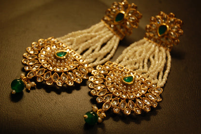 JHOOMAR STYLE EARRINGS IN KUNDAN, PEARLS & GREEN
