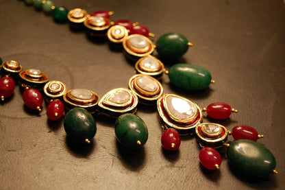 POLKI KUNDAN MALA IN RED & GREEN