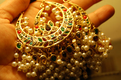 LARGE BALAS IN NAURATAN & PEARLS