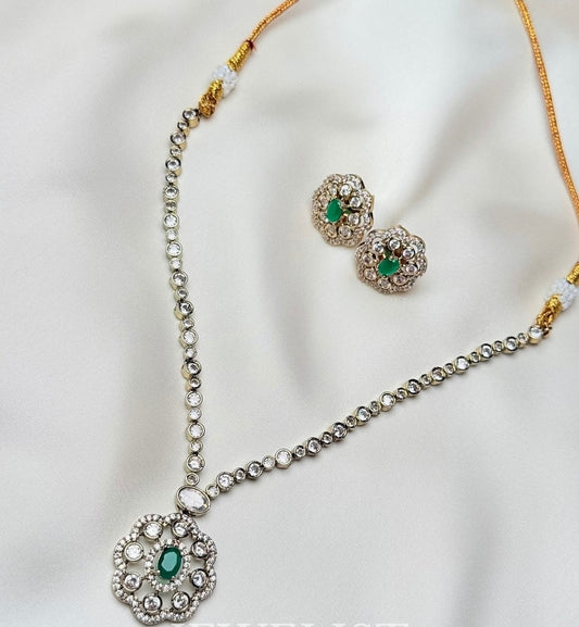 DELICATE GREEN & ZIRCON NECKLACE SET