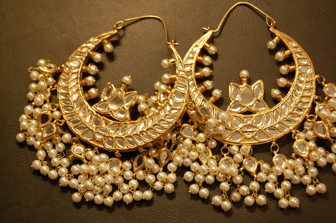 LARGE BALAS IN KUNDAN & PEARLS