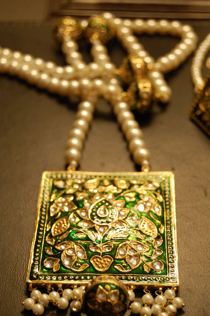 MALA & JHUMKA SET IN KUNDAN WITH GREEN MEENA