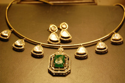HASLI IN GREEN & POLKI SET
