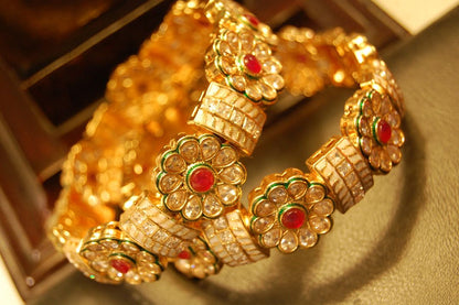 SINGLE FLORAL INDIAN KARA (OPENABLE)