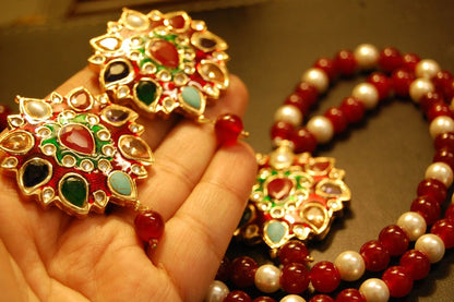 MULTI STONED PENDENT SET