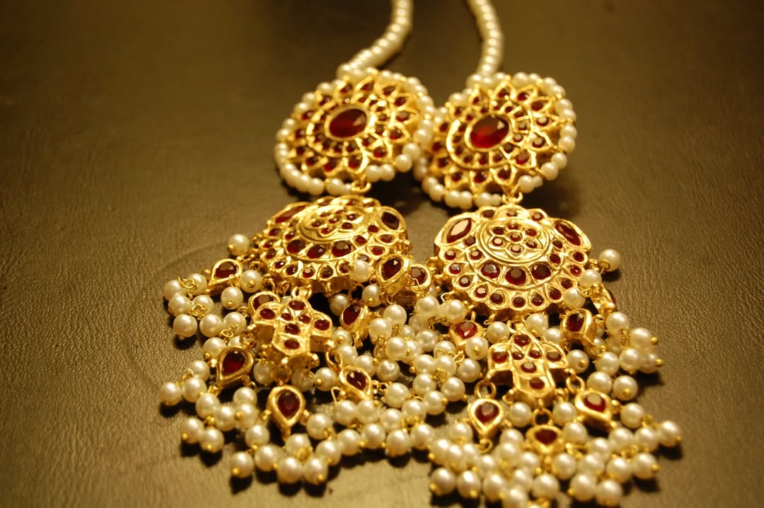 RED & PEARLS EARRINGS