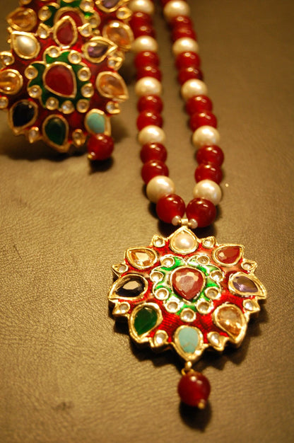 MULTI STONED PENDENT SET