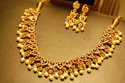 SOUTH INDIAN NECKLACE SET