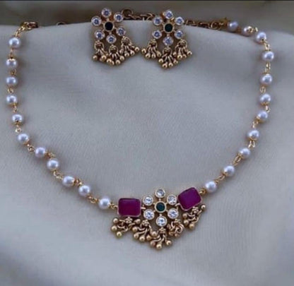 DELICATE CHAIN SET