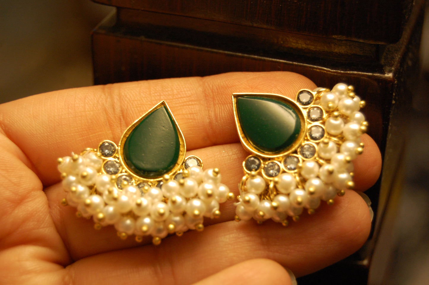GREEN KUNDAN & PEARL EARRINGS