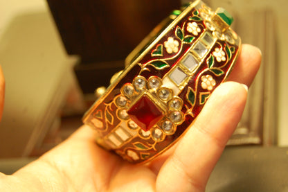 KARA IN MEENA & KUNDAN