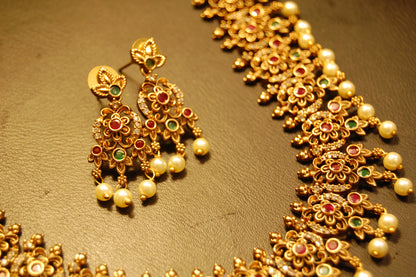SOUTH INDIAN NECKLACE SET