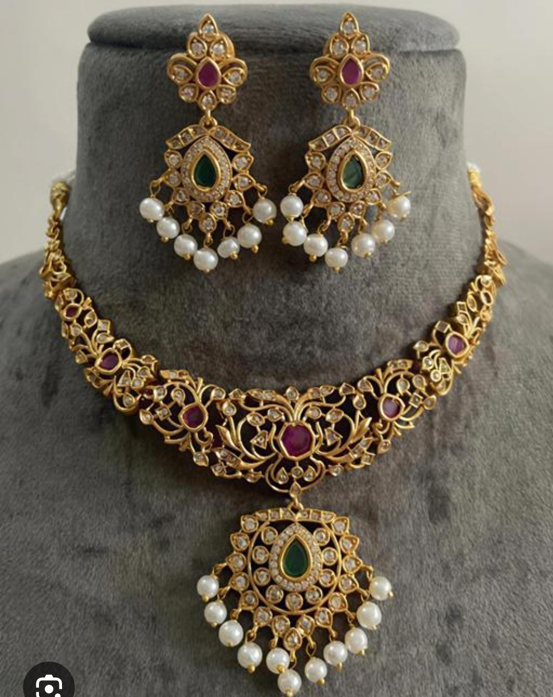 SOUTH INDIAN NECKLACE SET