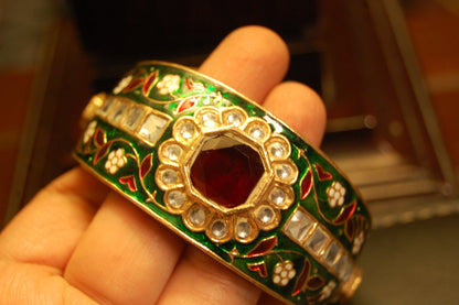 KARA IN MEENA & KUNDAN