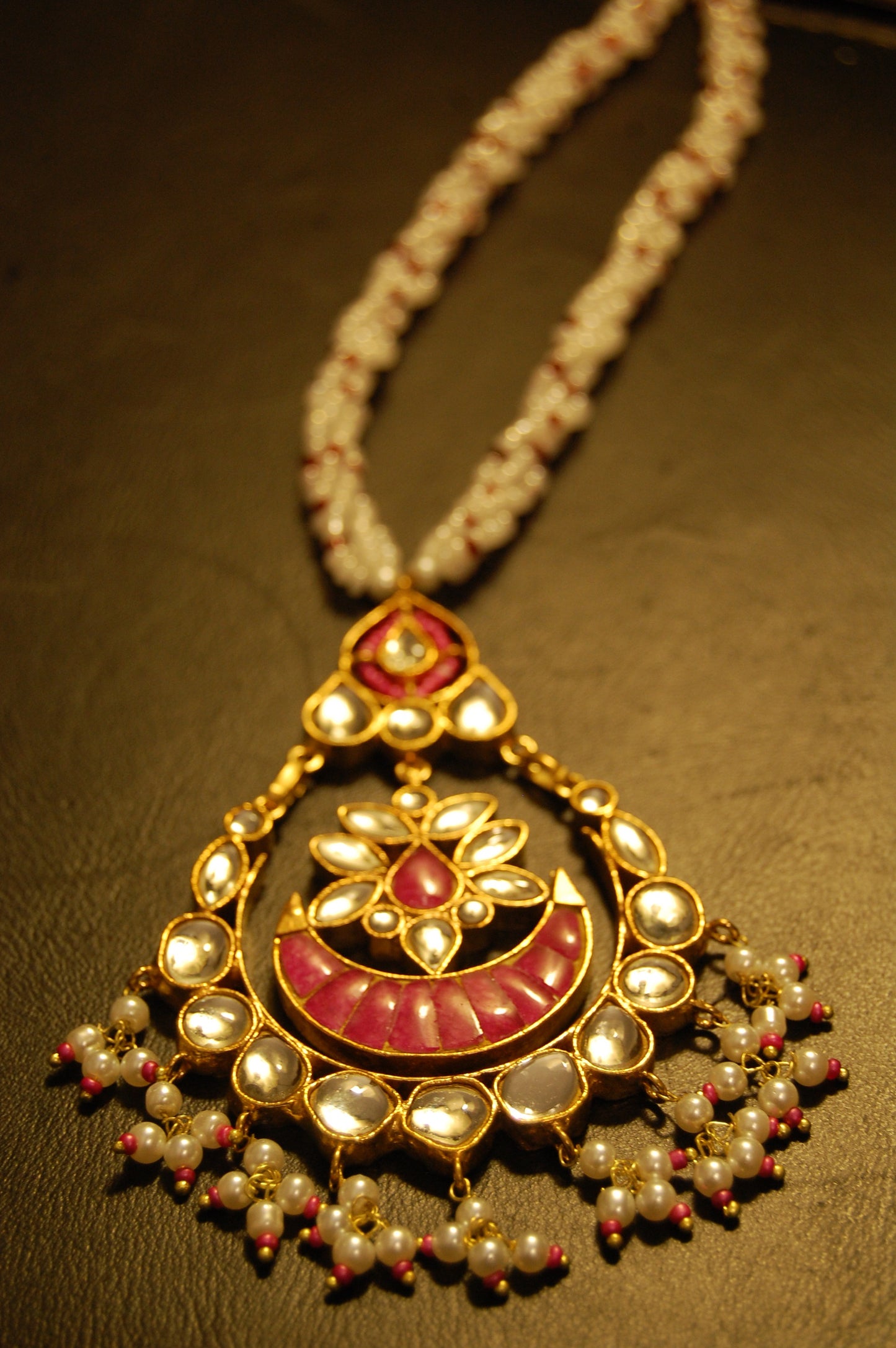 ELEGANT KUNDAN MALA IN RED