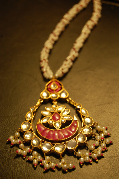 ELEGANT KUNDAN MALA IN RED