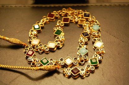 MULTI STONE NECKLACE