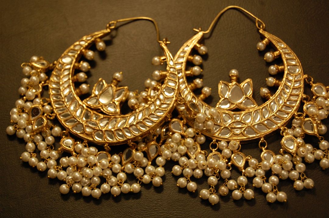 LARGE BALAS IN KUNDAN & PEARLS