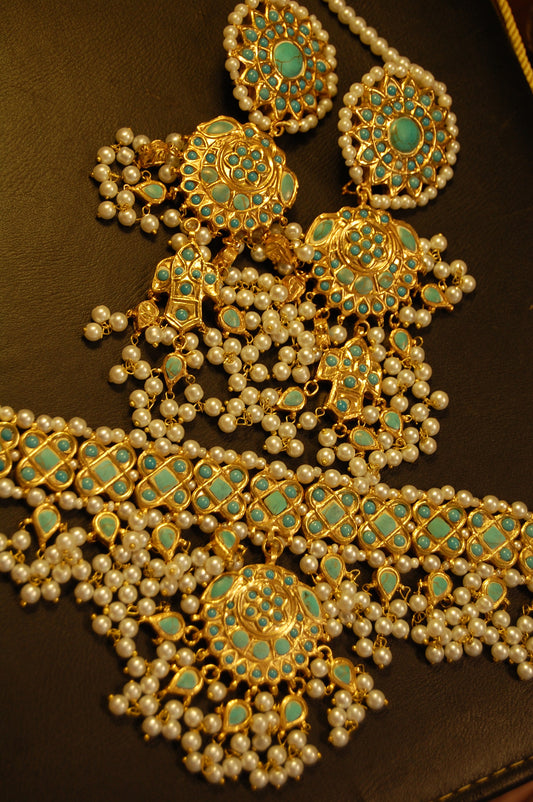 FEROZA & PEARLS CHOKER SET