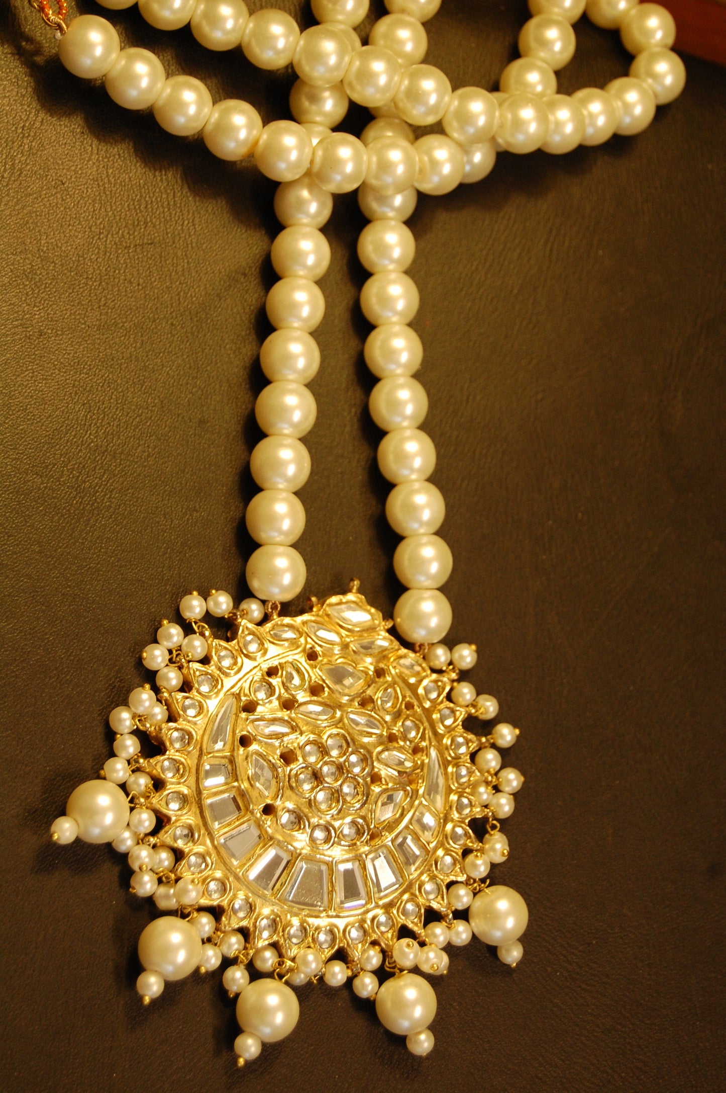 ELEGANT KUNDAN MALA