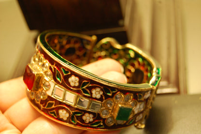 KARA IN MEENA & KUNDAN