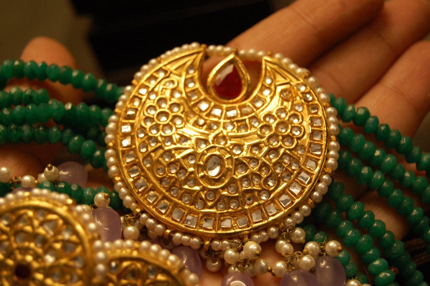 ELEGANT GREEN & KUNDAN CHOKER SET WITH LILAC DROPS & RED STONES