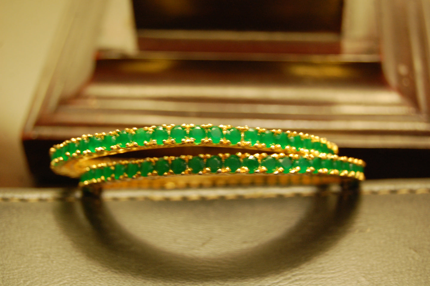 PAIR OF ELEGANT ZIRCON BANGLES