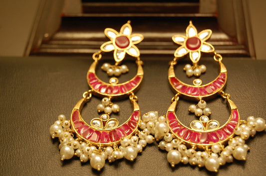 ELEGANT KUNDAN EARRINGS WITH RED STONES