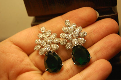 AMERICAN DIAMOND EARRINGS IN EMERALD GREEN