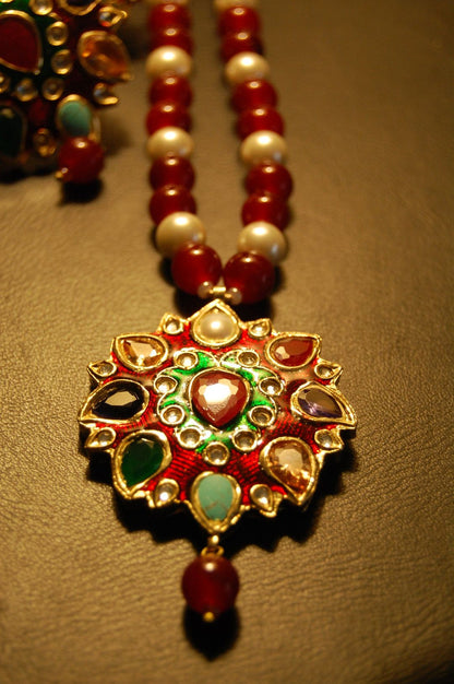 MULTI STONED PENDENT SET
