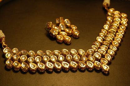 KUNDAN GULUBAND SET