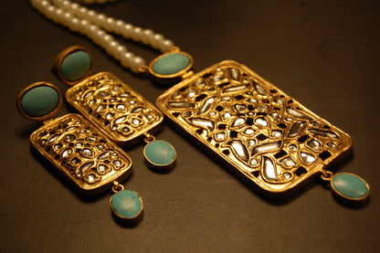 ELEGANT KUNDAN & FEROZA MALA SET