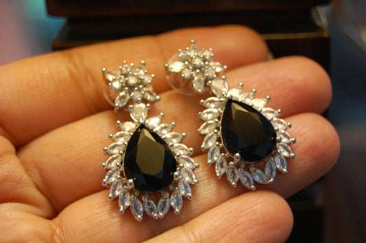 ZIRCON BLACK EARRINGS