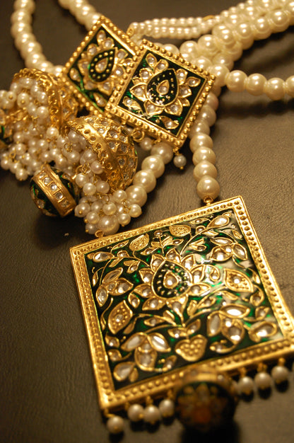 KUNDAN & GREEN MEENA MALA SET