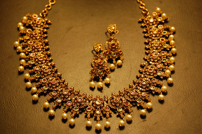 SOUTH INDIAN NECKLACE SET