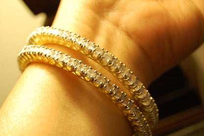 PAIR OF ELEGANT ZIRCON BANGLES