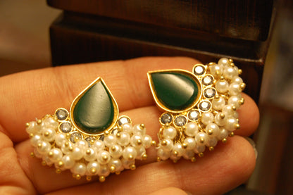 GREEN KUNDAN & PEARL EARRINGS