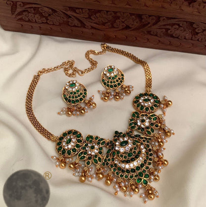 ELEGANT SOUTH INDIAN NECKLACE SET IN GREEN