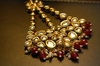 GORGEOUS RED & KUNDAN JHOOMAR