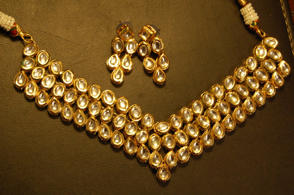 KUNDAN GULUBAND SET