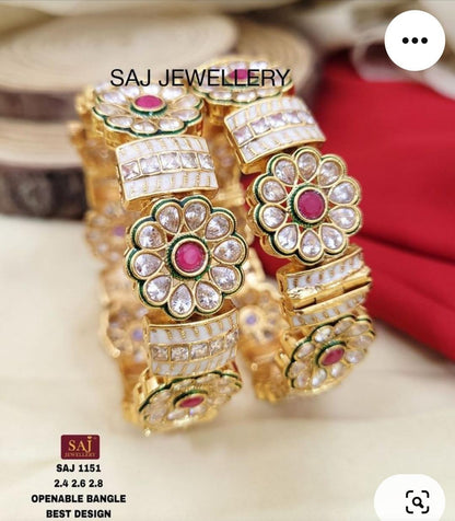 SINGLE FLORAL INDIAN KARA (OPENABLE)