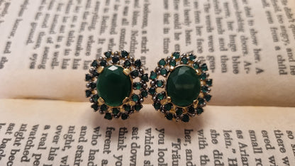 ELEGANT GREEN EARRINGS