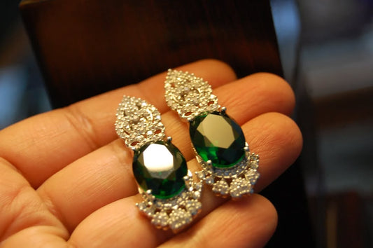 GREEN ZIRCON EARRINGS