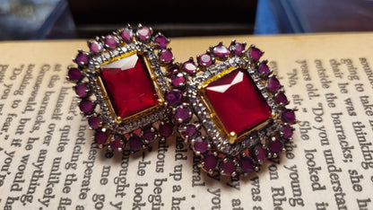 RED SQUARE EARRINGS
